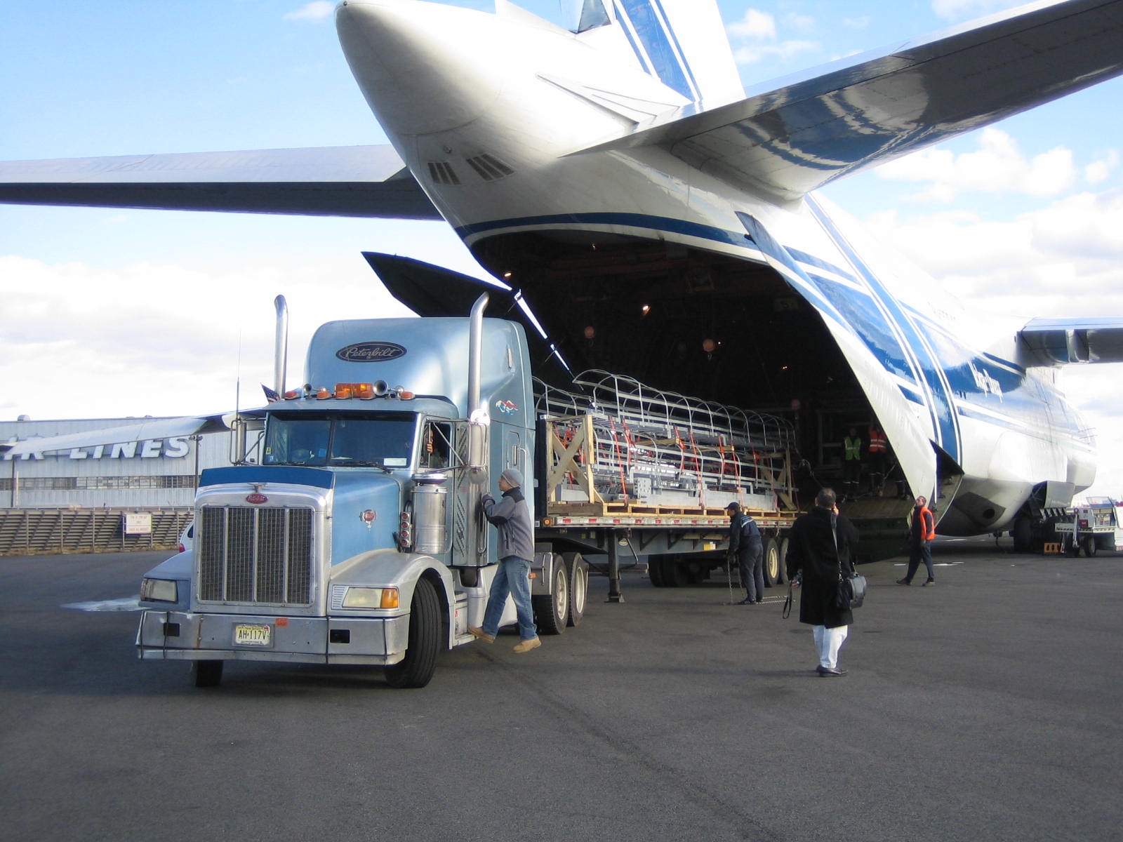 Suez-Atlantic-air-Freight-Service